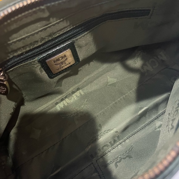MCM VINTAGE EMERALD GREEN LEATHER BAG - Picture 13 of 15